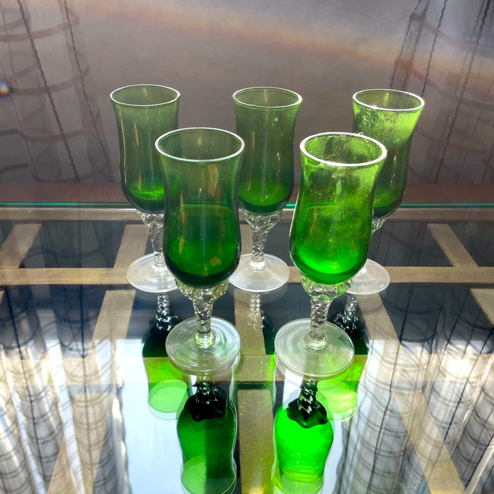 Crystal vintage liqueur glasses. Set of 5.